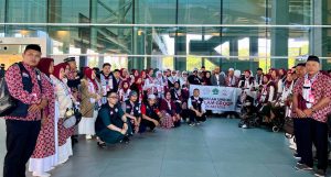 160 Jamaah Umrah Aslam Tour Tiba di Makassar Usai 13 Hari Beribadah di Tanah Suci